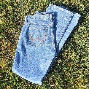 Wrangler Low Waist Slim Bootcut Jeans